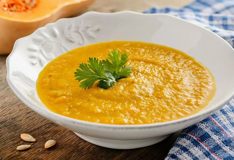 Pumpkin Pore Soup je zdravý a snadný první chod při dně. 